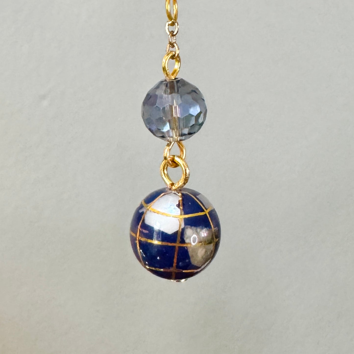 Origami Ornament #2445 - Small Crane with Globe Bead